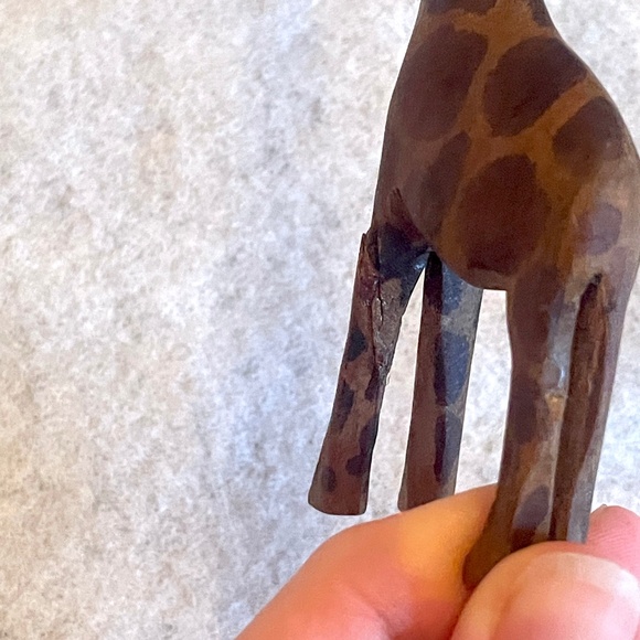 Wooden Carved Giraffe - Approximately 4” Tall - Picture 4 of 5